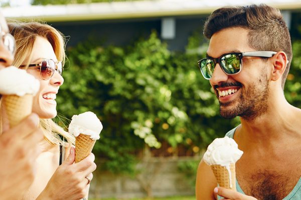 Cómo comer saludable en verano: bebidas, helados, comidas